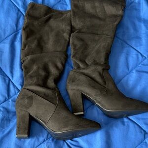 Elegant Black Women's Boots